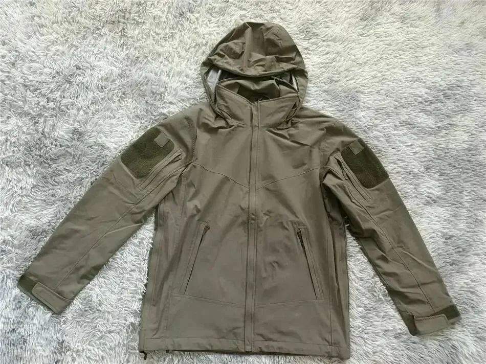 Man Tactical Softshell Breathable Wear Hiking Commuting Tops Coat Restant Waterproof Outoor Hunting Jacket
Man Tactical Softshell Breathable Wear Hiking Commuting Tops Coat Restant Waterproof Outoor Hunting Jacket