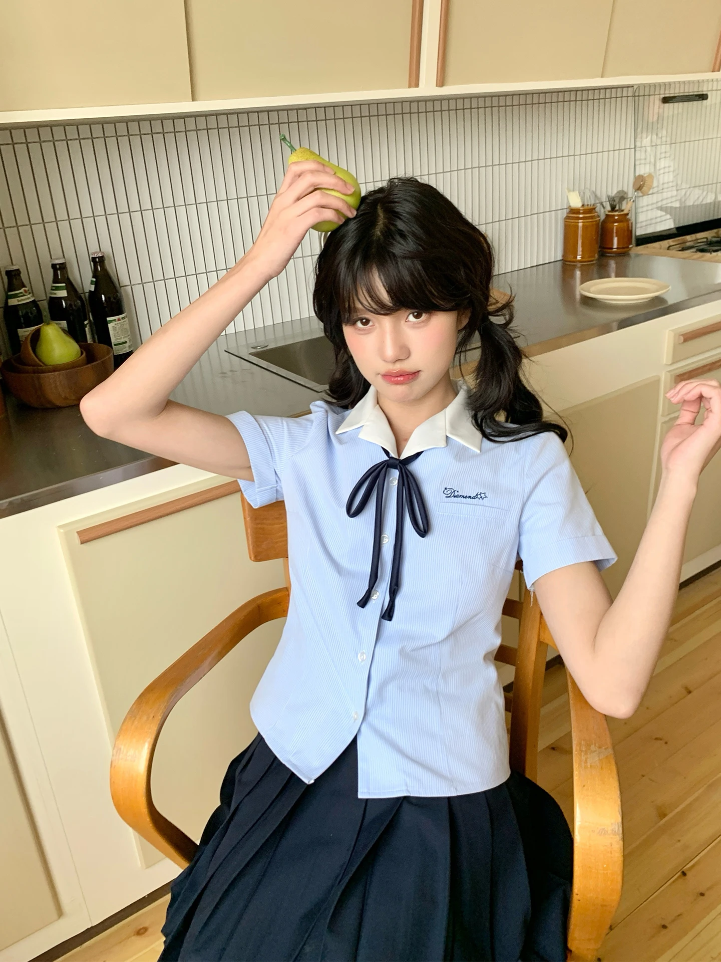 Tokyo Seasonal Record JK Summer New Blue Stripes Short Sleeve Shirt Small Size College Style Uniform Top for Girls Students
Tokyo Seasonal Record JK Summer New Blue Stripes Short Sleeve Shirt Small Size College Style Uniform Top for Girls Students