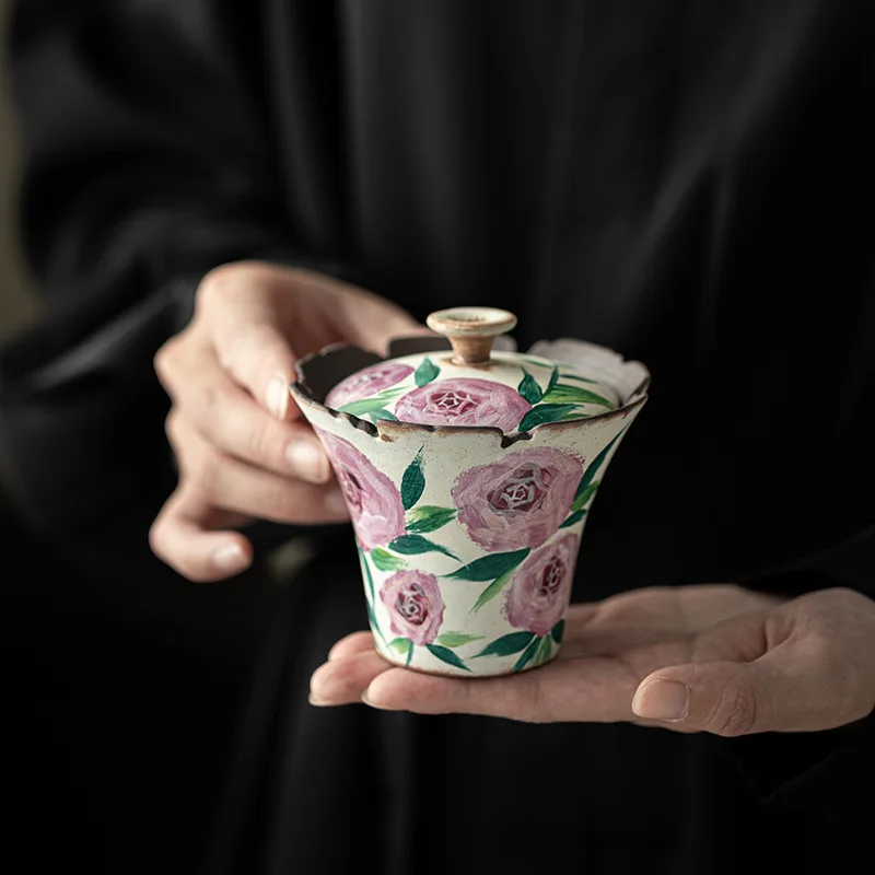 Hand-painted Rose Mouth Cover Bowl Duplicate Ancient Rock Clay Ceramic Tea Bowl Kung Fu Tea Set Household Single-cover Bowl
Hand-painted Rose Mouth Cover Bowl Duplicate Ancient Rock Clay Ceramic Tea Bowl Kung Fu Tea Set Household Single-cover Bowl
