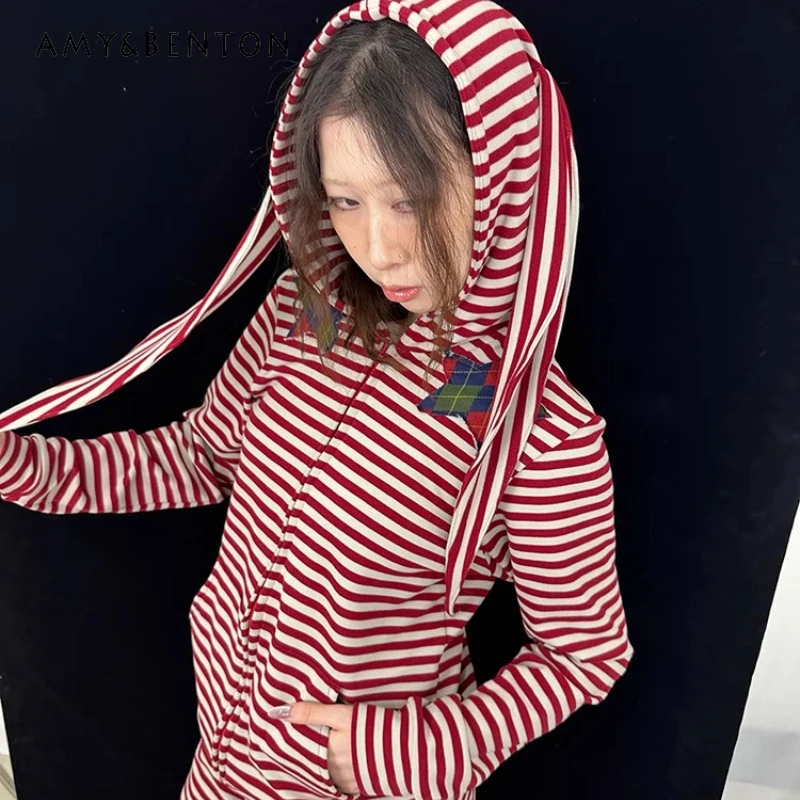 Original Design Animal Ear Hat Red Gray Striped Women's Clothing 2025 Autumn Winter New Retro Sweet Pajamas Homewear Sets Ladies
Original Design Animal Ear Hat Red Gray Striped Women's Clothing 2025 Autumn Winter New Retro Sweet Pajamas Homewear Sets Ladies