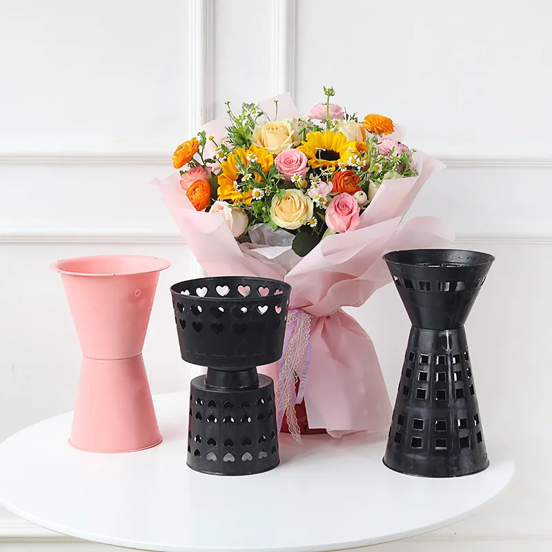 Flower Arrangement Auxiliary Tool Base Arrangement Bouquet Plastic Flowers Bottom Fixed Liner for Flower Fixing Stand Packing
Flower Arrangement Auxiliary Tool Base Arrangement Bouquet Plastic Flowers Bottom Fixed Liner for Flower Fixing Stand Packing