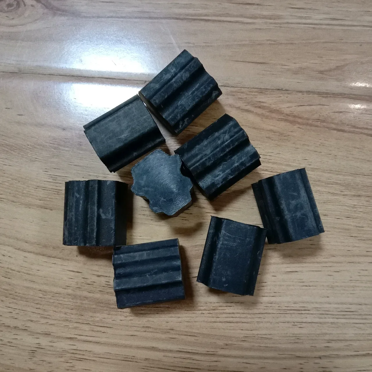 Manufacturer 1621656300 Coupling Element Industrial Screw Air Compressor Spare Parts
Manufacturer 1621656300 Coupling Element Industrial Screw Air Compressor Spare Parts