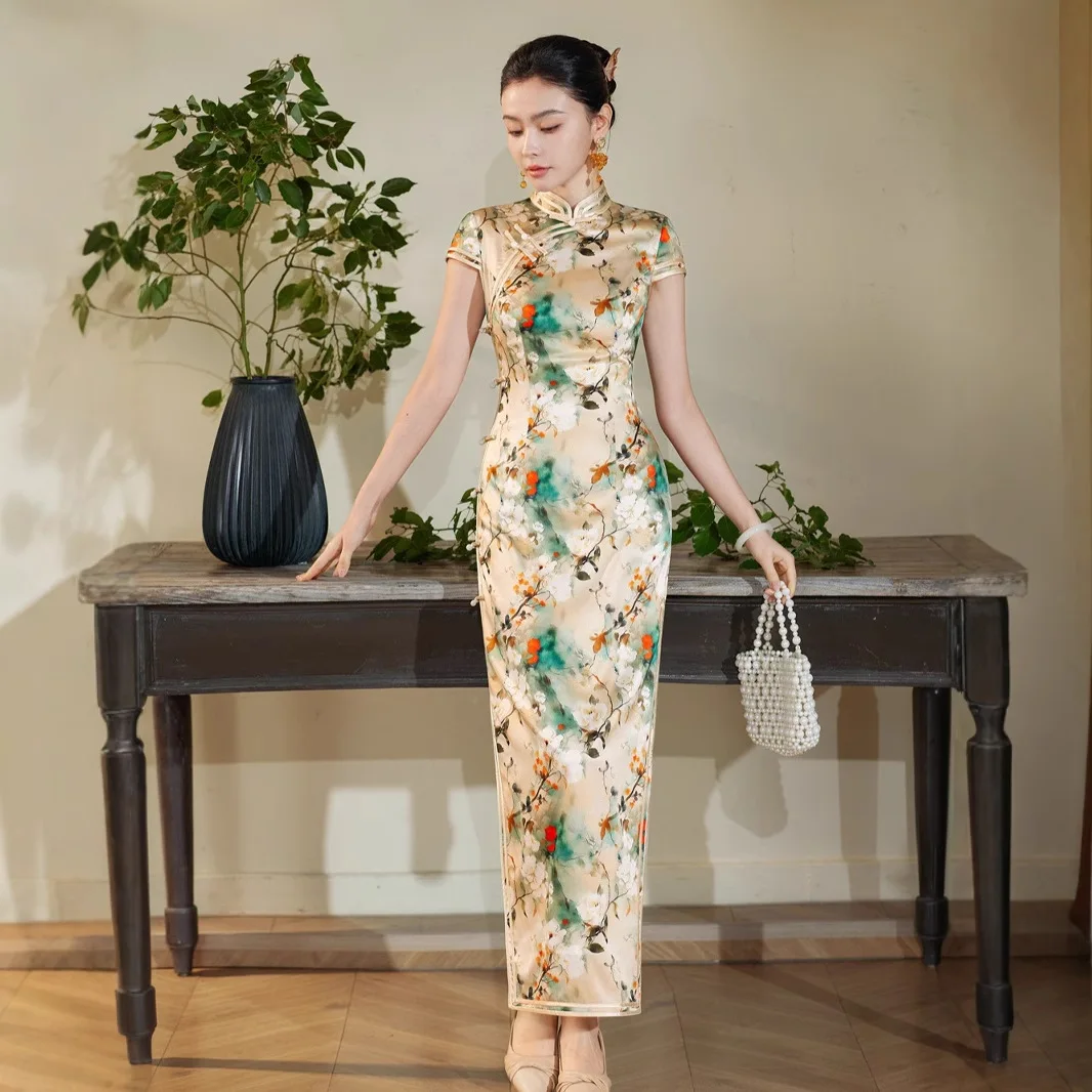 Chinese Retro Improved Silk Floral Traditional Vintage Modern Cheongsam Qipao Dress High-End Temperament Young Long
Chinese Retro Improved Silk Floral Traditional Vintage Modern Cheongsam Qipao Dress High-End Temperament Young Long