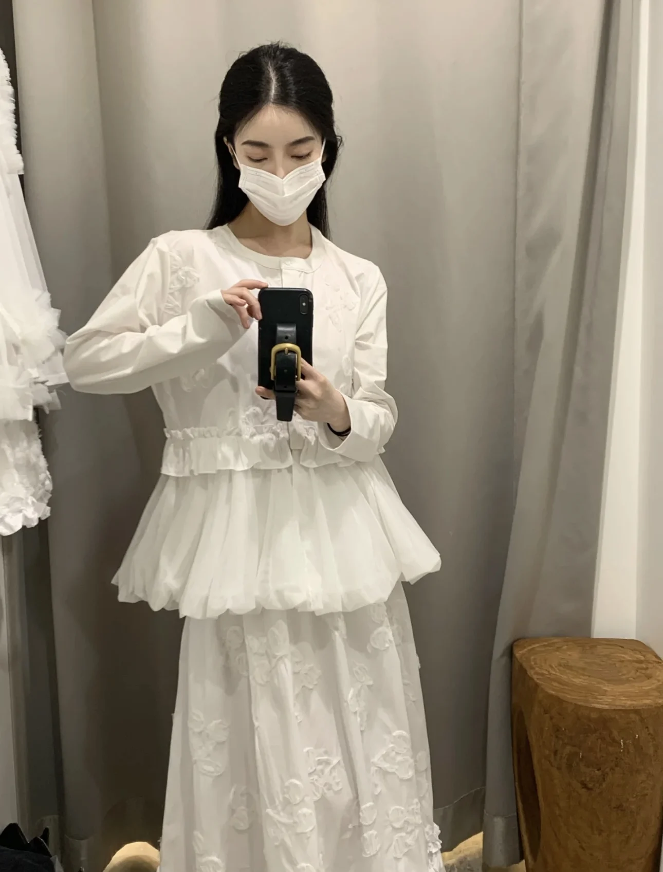 Detachable Sweet Style Loose Fit Women's Shirt with Mesh Patchwork Design by Kirikomi Easy to Wear And Maintain
Detachable Sweet Style Loose Fit Women's Shirt with Mesh Patchwork Design by Kirikomi Easy to Wear And Maintain