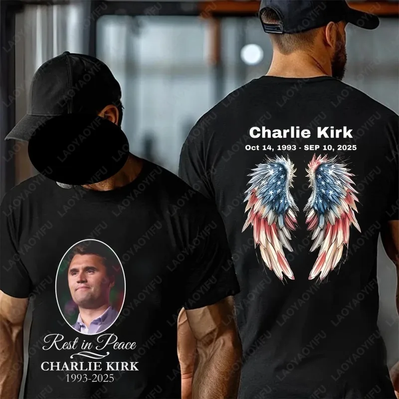 Rest in Peace Charlie Kirk 1993-2025, топы Memorial Tribute, двусторонняя мужская и женская хлопковая футболка, винтажная классическая модная уличная футболка 
Rest in Peace Charlie Kirk 1993-2025, топы Memorial Tribute, двусторонняя мужская и женская хлопковая футболка, винтажная классическая модная уличная футболка