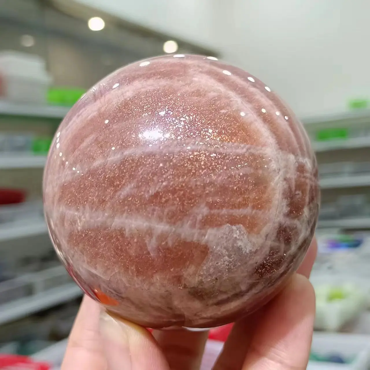 Magical Natural Gold Sun Stone Ball Quartz Crystal Mineral Specimen Reiki Spirit Healing Home Office Degaussing Decoration Gem
Magical Natural Gold Sun Stone Ball Quartz Crystal Mineral Specimen Reiki Spirit Healing Home Office Degaussing Decoration Gem