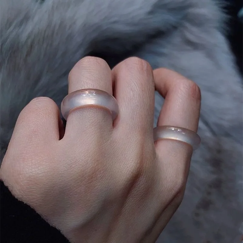 Lychee Frozen High Ice Agate Chalcedony Ring, Fashionable Versatile Jewelry
Lychee Frozen High Ice Agate Chalcedony Ring, Fashionable Versatile Jewelry