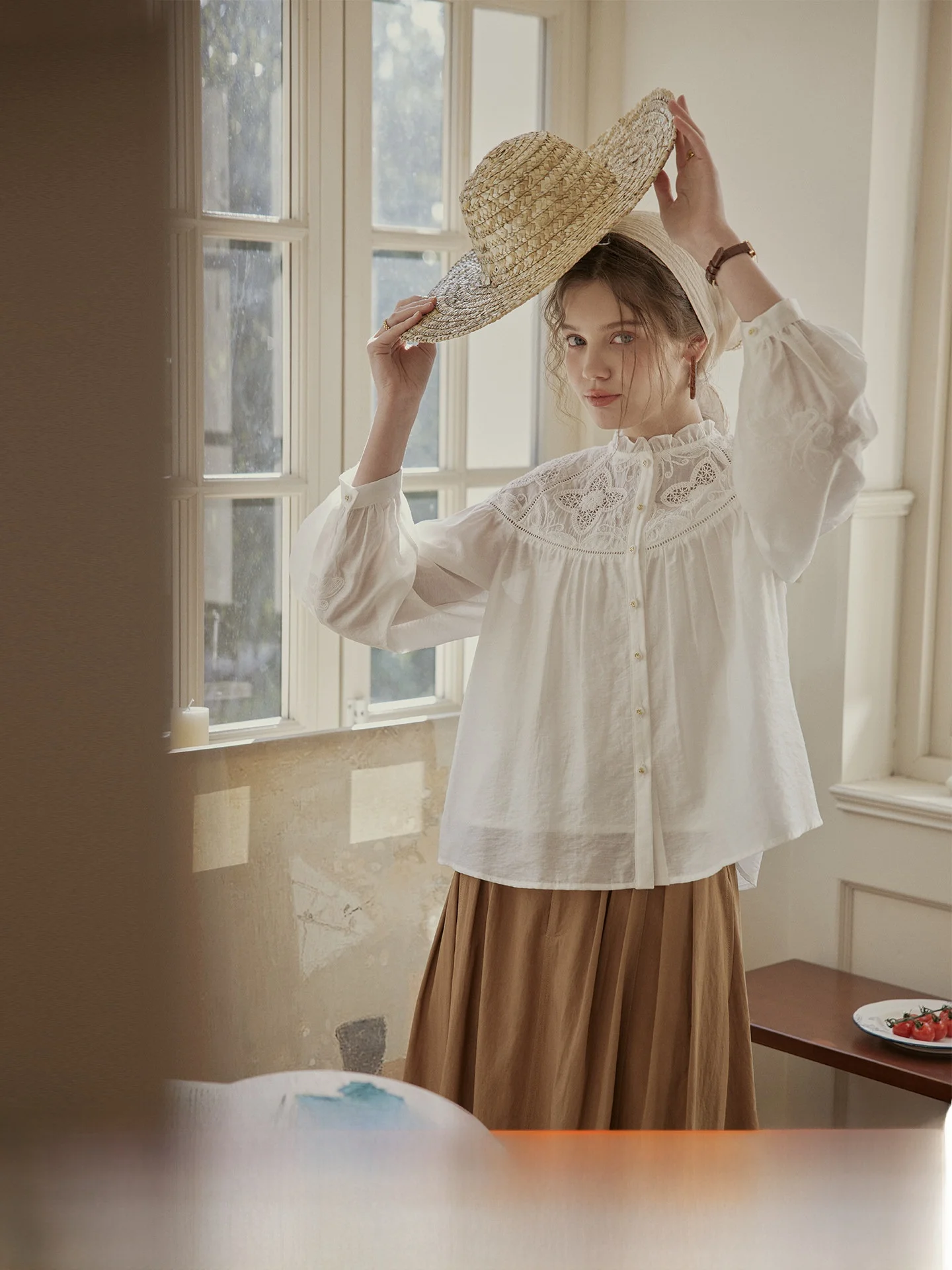 C.PAIA Qia Pi Ya Pearls Embroidery Hollow out Linen Shirt Long Sleeve White Vintage Style Loose Fit Women's Business Shirt
C.PAIA Qia Pi Ya Pearls Embroidery Hollow out Linen Shirt Long Sleeve White Vintage Style Loose Fit Women's Business Shirt