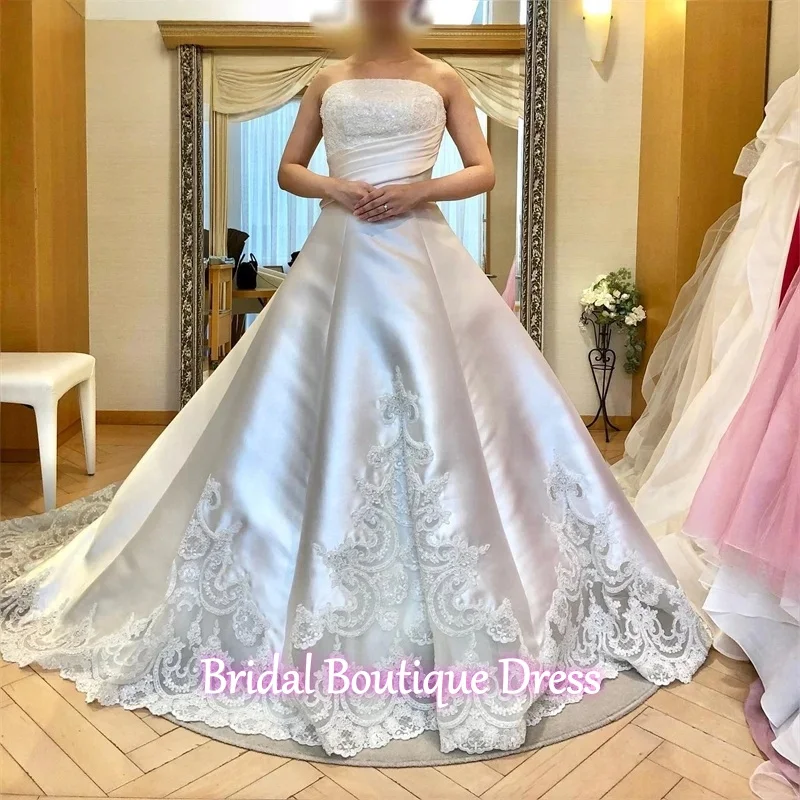 Customized Exquisite Lace Sequined Wedding Dress Backless Sleeveless A Line Ball Gowns Vestido de novia robe de mariée
Customized Exquisite Lace Sequined Wedding Dress Backless Sleeveless A Line Ball Gowns Vestido de novia robe de mariée