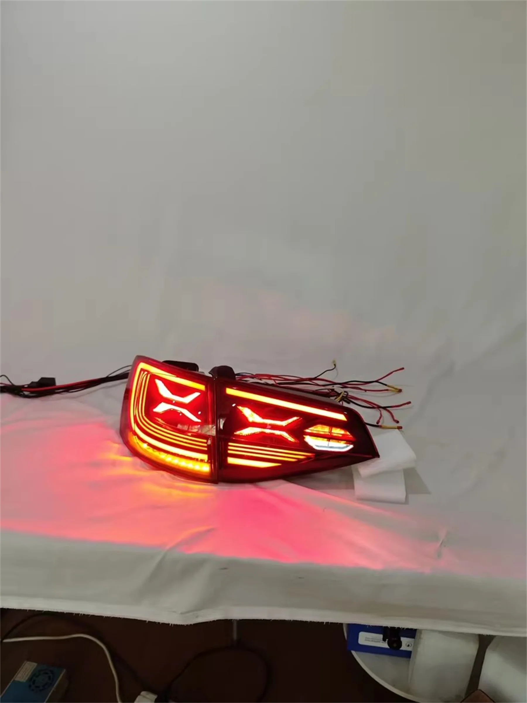 LED Tail Light for Volkswagen vw Sagitar jetta 12-14 Turn Signal Brake Lamp Car Accessories
LED Tail Light for Volkswagen vw Sagitar jetta 12-14 Turn Signal Brake Lamp Car Accessories