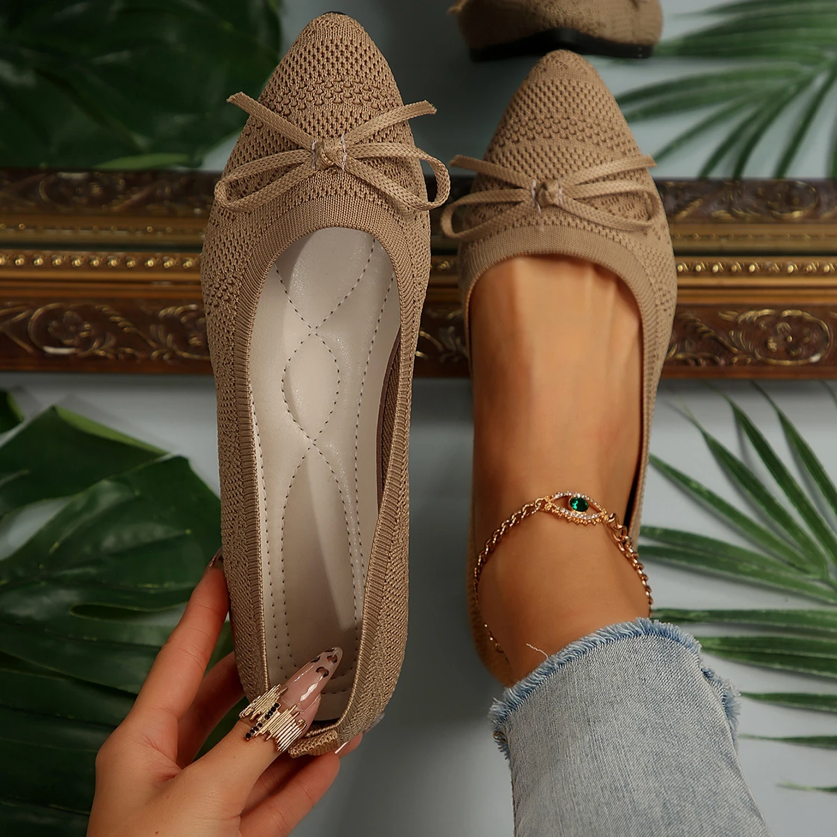 Women's Pointed Toe Flat Shoes Solid Color Knitted Slip on Shoes Casual Breathable Ballet Flats Women Flat Walking Shoes
Women's Pointed Toe Flat Shoes Solid Color Knitted Slip on Shoes Casual Breathable Ballet Flats Women Flat Walking Shoes
