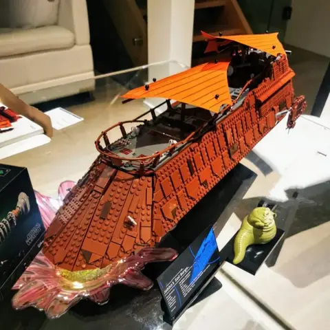 2026 Ucs Jabba Sail Barge Bricks Building Blocks Compatible 3942pcs Space Movie Dispaly Model Birthday Gifts for Teenage Toys