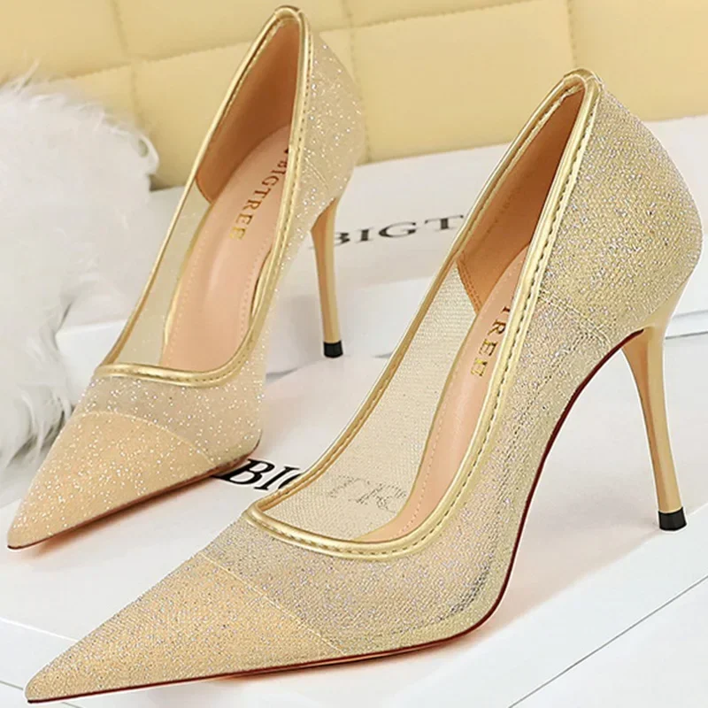 Plus Size 34-43 Summer Women 9.5cm High Heels Pumps Elegant Lady Bling Sparkly Stiletto Pointed Toe Mesh Lace Gold Silver Shoes
Plus Size 34-43 Summer Women 9.5cm High Heels Pumps Elegant Lady Bling Sparkly Stiletto Pointed Toe Mesh Lace Gold Silver Shoes