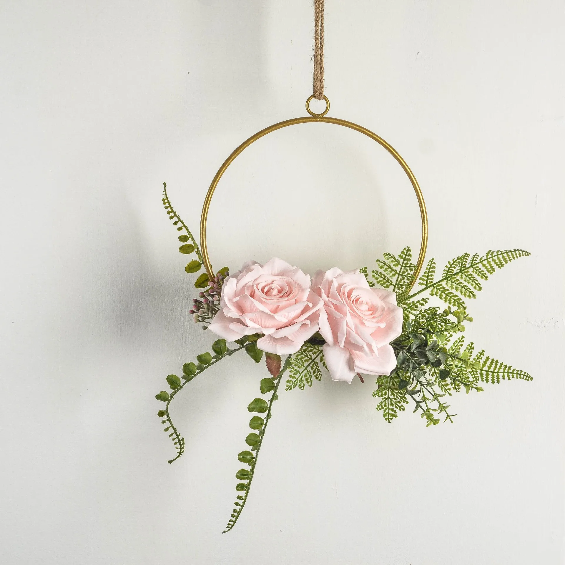 Artificial Pink Curled Rose Wreath Metal Iron Ornaments Simulated Wreath Door Wall Hanging Decor For Wedding Farmhouse Decor
Artificial Pink Curled Rose Wreath Metal Iron Ornaments Simulated Wreath Door Wall Hanging Decor For Wedding Farmhouse Decor
