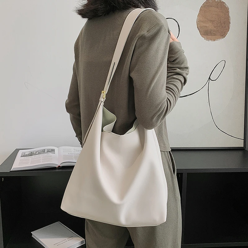 Newest Message Bucket Tote Shoulder Women Bags Party Travel With Big Pockets PU Leather Leisure Casual Multi-function Shopping
Newest Message Bucket Tote Shoulder Women Bags Party Travel With Big Pockets PU Leather Leisure Casual Multi-function Shopping