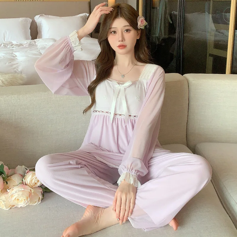 French Princess Style 2Pcs Pajamas Women Spring Autumn Long Sleeved Trousers Set Loose Sweet Lace Patchwork Home Wear Loungewear
French Princess Style 2Pcs Pajamas Women Spring Autumn Long Sleeved Trousers Set Loose Sweet Lace Patchwork Home Wear Loungewear