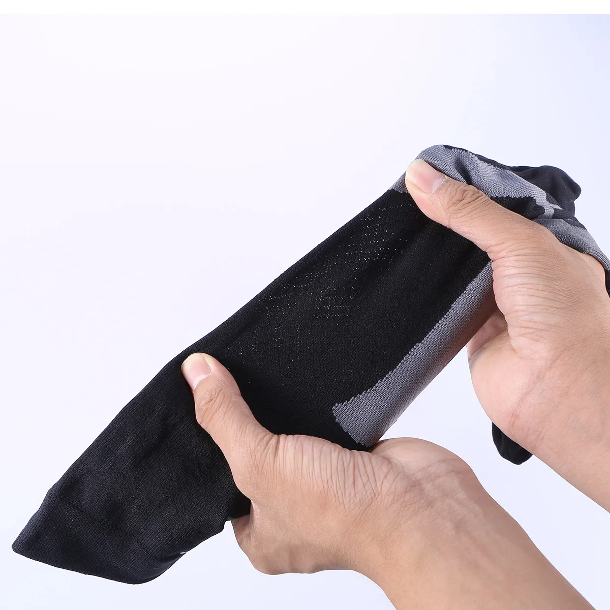 2Pairs Compression Socks High Elastic Knee High Sports Socks for Men Women Running Athletic Exercise Black Blue Size S M
2Pairs Compression Socks High Elastic Knee High Sports Socks for Men Women Running Athletic Exercise Black Blue Size S M