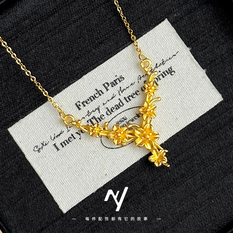 A genuine gold 999 design flower branch three-life flower tassel necklace for women, a flower wedding bride neckla
A genuine gold 999 design flower branch three-life flower tassel necklace for women, a flower wedding bride neckla