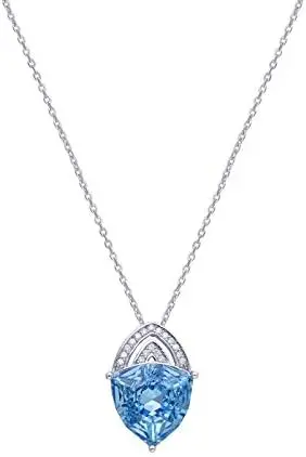 Elegant Women's Temperament Clavicle Chain with Box Design
Elegant Women's Temperament Clavicle Chain with Box Design