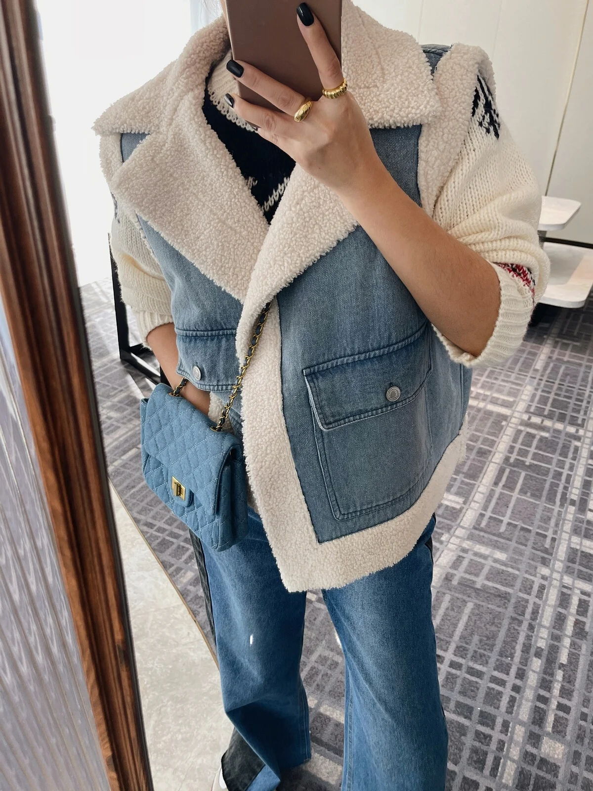 Lamb Fur Denim Vest Women's Loose Faionable ort Sle Korean Version Autumn Winter New Arrival Pure Color Commute Sle
Lamb Fur Denim Vest Women's Loose Faionable ort Sle Korean Version Autumn Winter New Arrival Pure Color Commute Sle