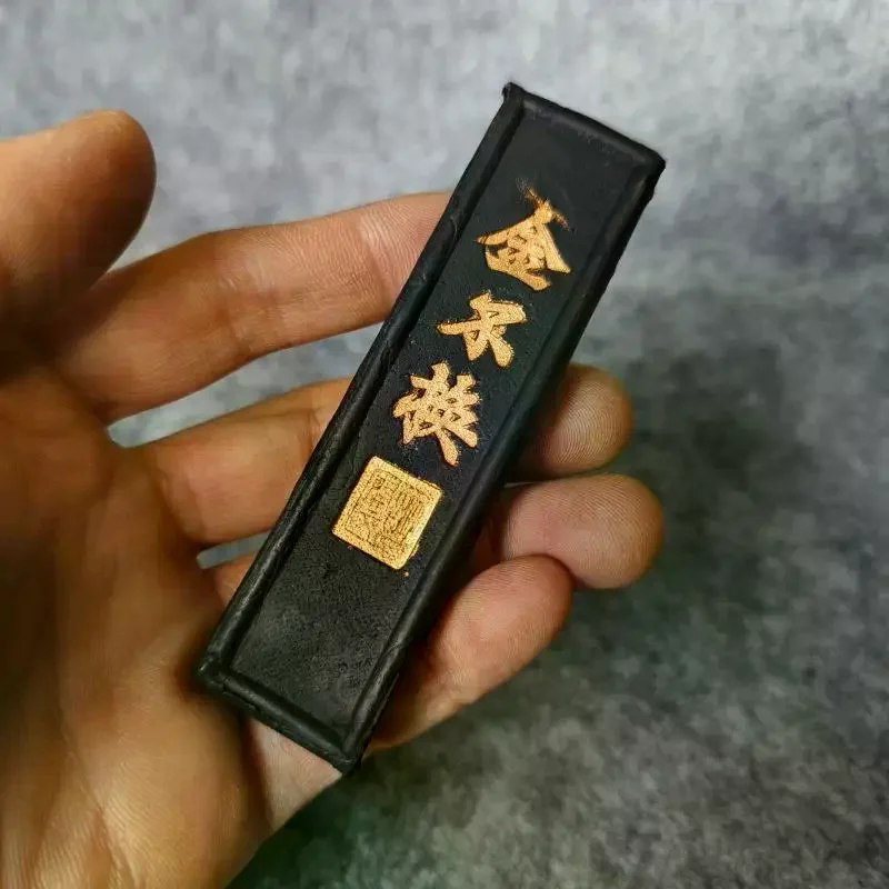 Gold Not Changed Ink Stick Handmade Chinese Ink Stick Calligraphy Painting For Students Beginners Artists Grinding Practice
Gold Not Changed Ink Stick Handmade Chinese Ink Stick Calligraphy Painting For Students Beginners Artists Grinding Practice