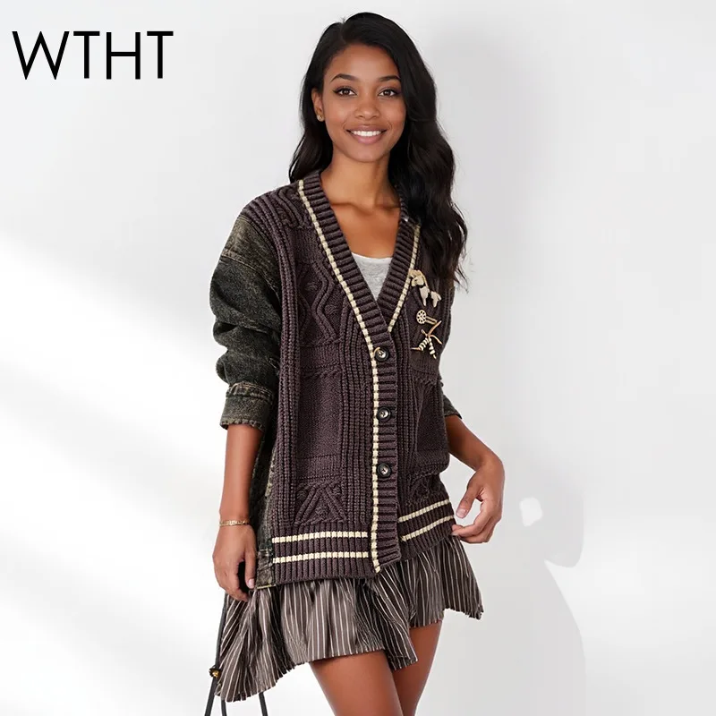 WTHT Fashion Women's Spliced Knit Design Knit Cardigan 2025 Winter Trendy V-neck Long Sleeve Loose Sweater Female 1LS2687
WTHT Fashion Women's Spliced Knit Design Knit Cardigan 2025 Winter Trendy V-neck Long Sleeve Loose Sweater Female 1LS2687