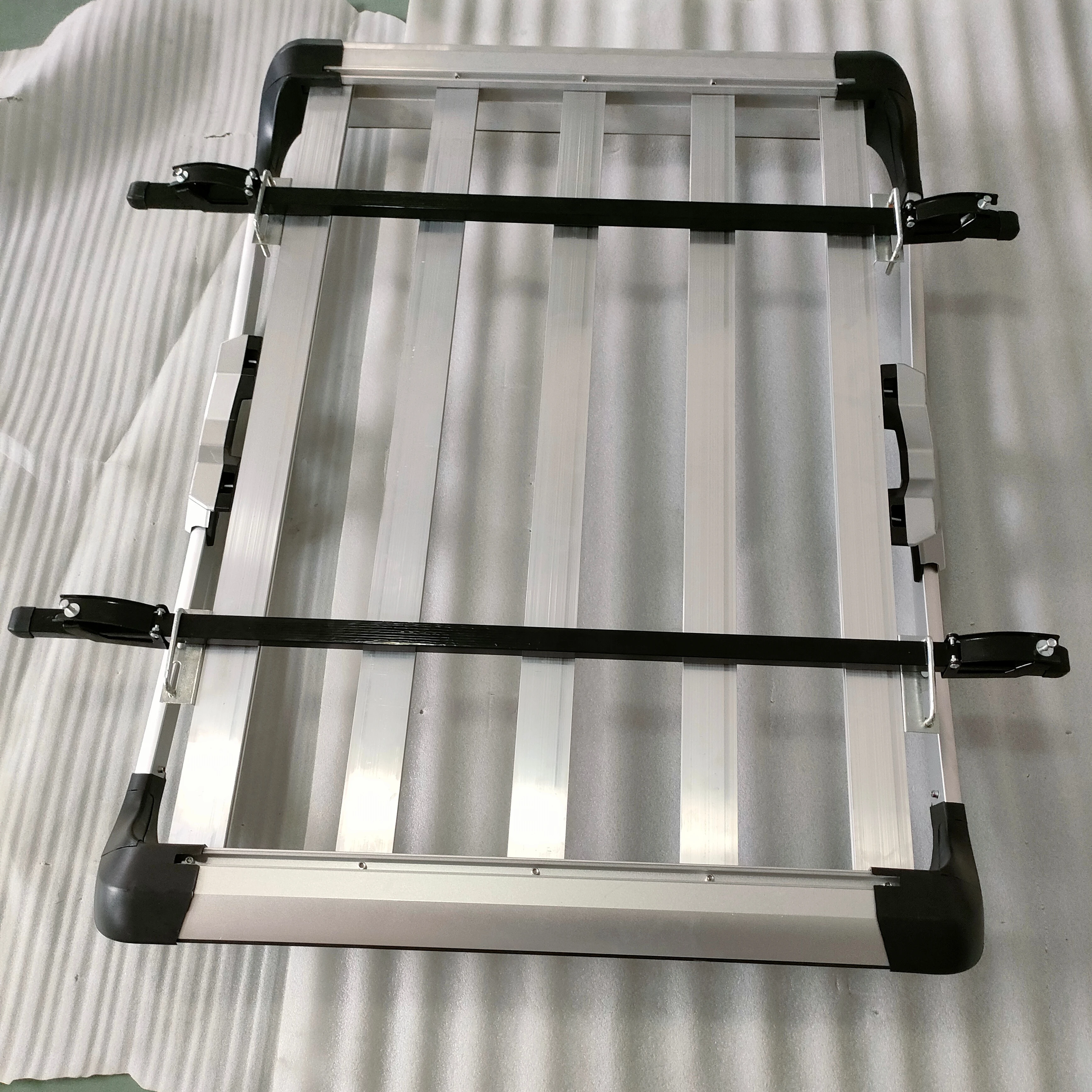 STLF SUV Car Roof Rack Bar 4x4 HOT 8155 Universal Aluminum Silver Box Packing Color Package Feature Material Origin High Size Pr
STLF SUV Car Roof Rack Bar 4x4 HOT 8155 Universal Aluminum Silver Box Packing Color Package Feature Material Origin High Size Pr