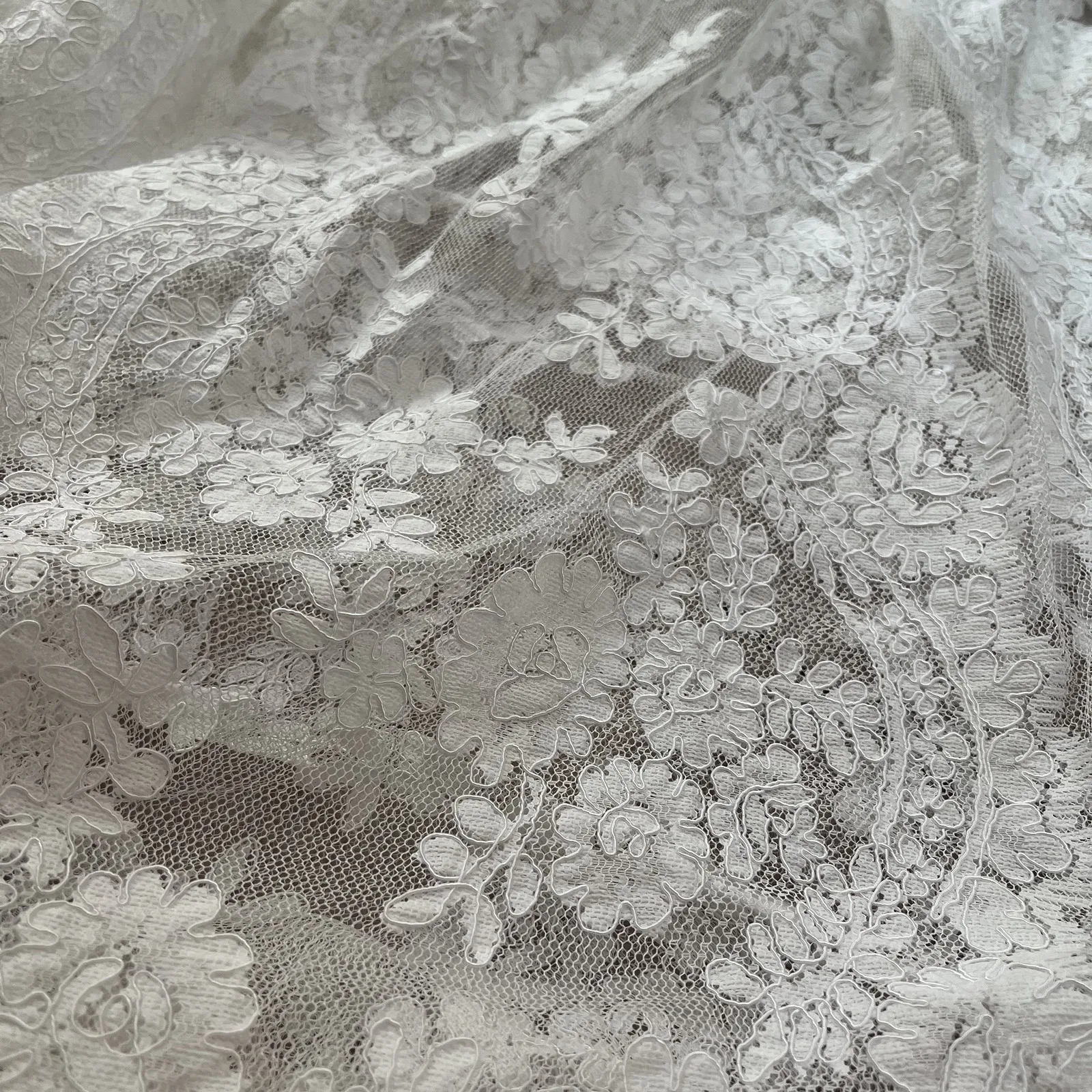1Yard Off White Bridal Flower Corded Embroidered Lace Trim Ribbon Wedding Applique DIY Sewing Supplies Craft Decoration 19cm
1Yard Off White Bridal Flower Corded Embroidered Lace Trim Ribbon Wedding Applique DIY Sewing Supplies Craft Decoration 19cm