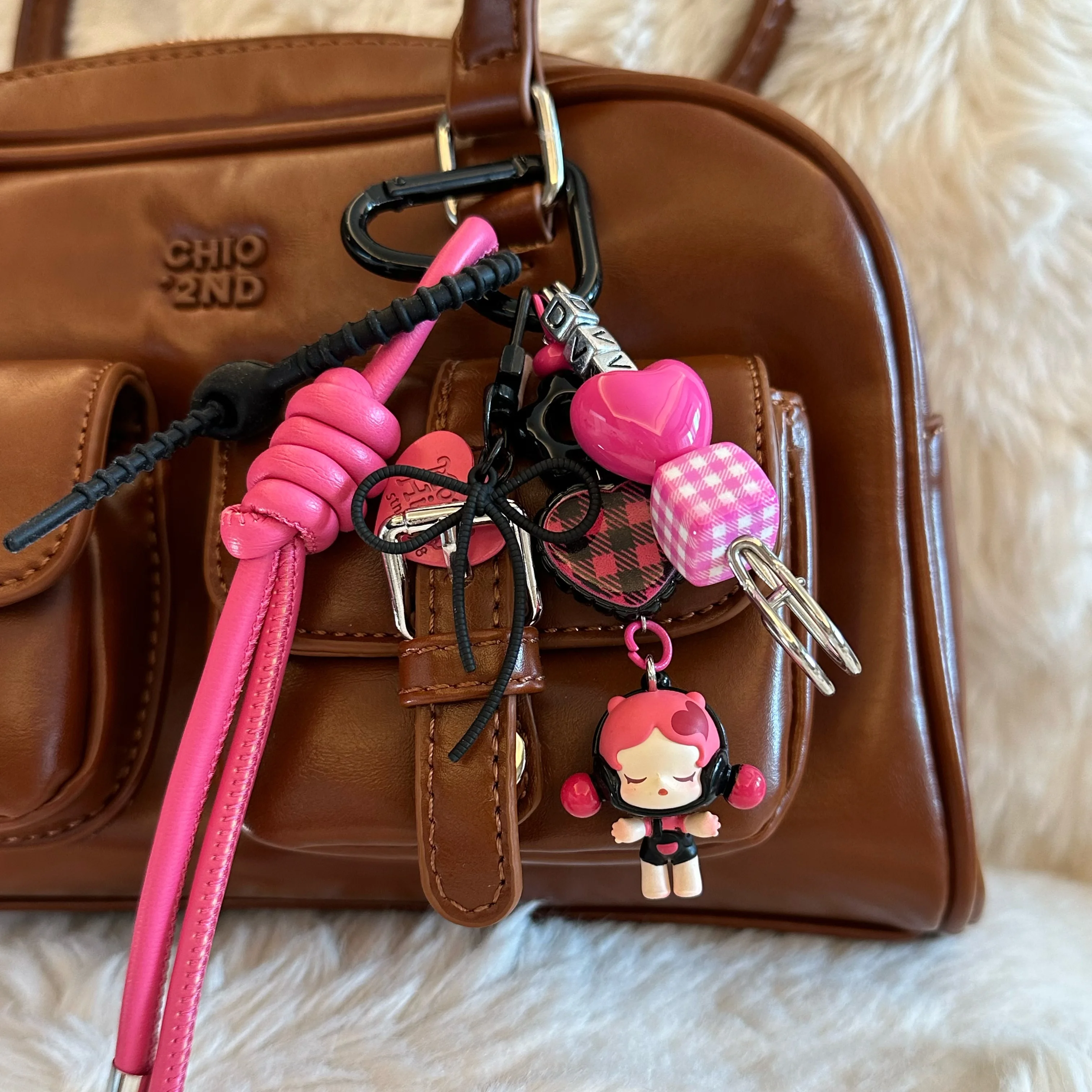 Genuine Cute Grain Bag Pendant Car Keychain Pendant Girl Backpack Cute Pendant Valentine'S Day Gift
Genuine Cute Grain Bag Pendant Car Keychain Pendant Girl Backpack Cute Pendant Valentine'S Day Gift