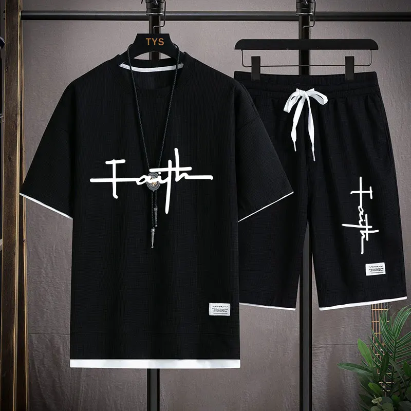 Men's youthful style summer casual T-shirt and shorts set. Men's short-sleeved shorts, breathable outdoor sportswear.
Men's youthful style summer casual T-shirt and shorts set. Men's short-sleeved shorts, breathable outdoor sportswear.