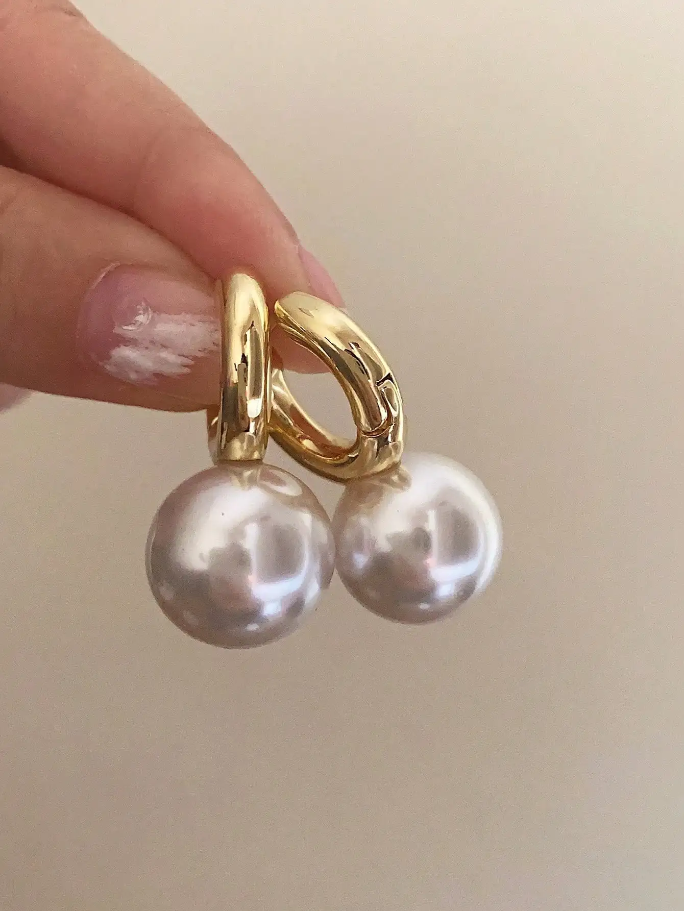 Gold-Tone Hoop Earrings with Faux Pearl Drops for Women
Gold-Tone Hoop Earrings with Faux Pearl Drops for Women