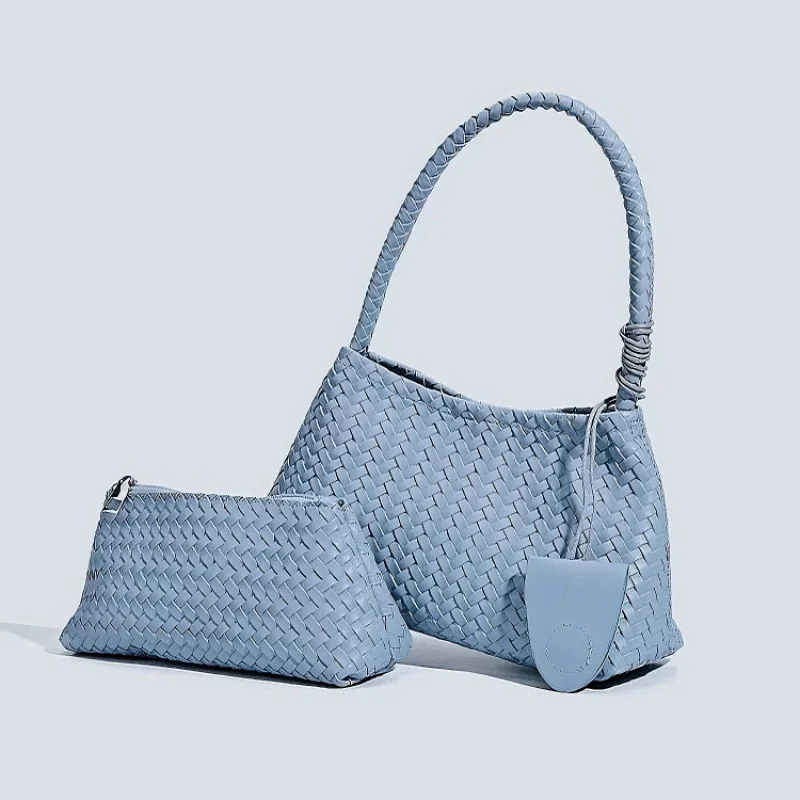 Women's hand-woven handbag2026New trendy fashion niche underarm bag, simple shoulder bag, bucket bag, mother-daughter bag
Women's hand-woven handbag2026New trendy fashion niche underarm bag, simple shoulder bag, bucket bag, mother-daughter bag