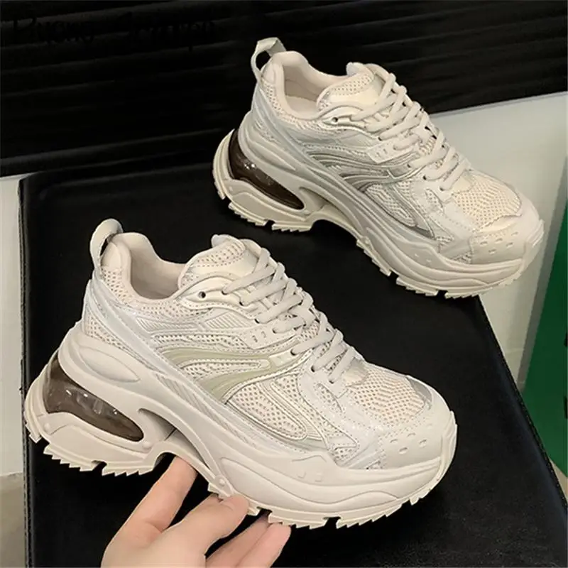 Genuine Leather Thick Sole High Platform Sneakers Women All Match Incrreasing Runway Sport Shoes Fashion Casual Trainers Female
Genuine Leather Thick Sole High Platform Sneakers Women All Match Incrreasing Runway Sport Shoes Fashion Casual Trainers Female