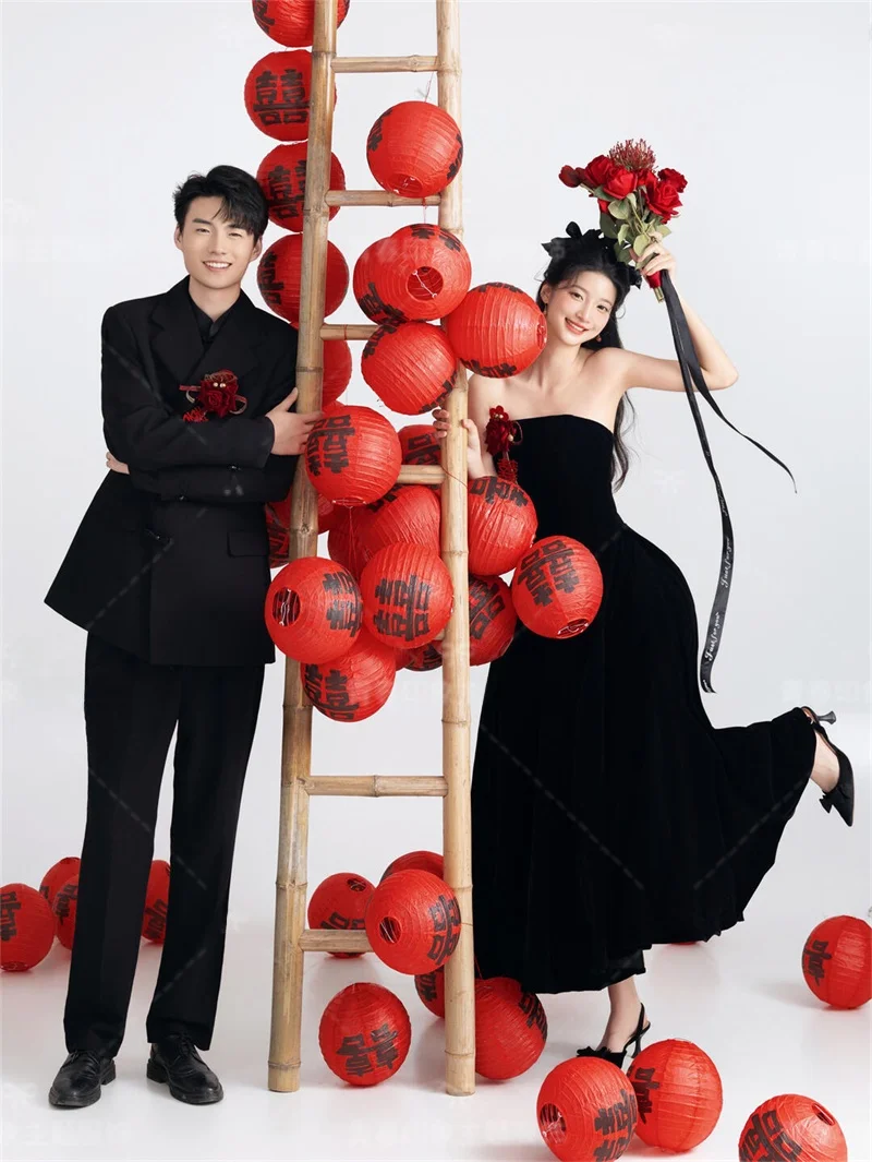 Wedding Dress Satin Surface Couple Photo Theme Clothing Minimalist Black Strapless Small Wedding Gown Costume
Wedding Dress Satin Surface Couple Photo Theme Clothing Minimalist Black Strapless Small Wedding Gown Costume