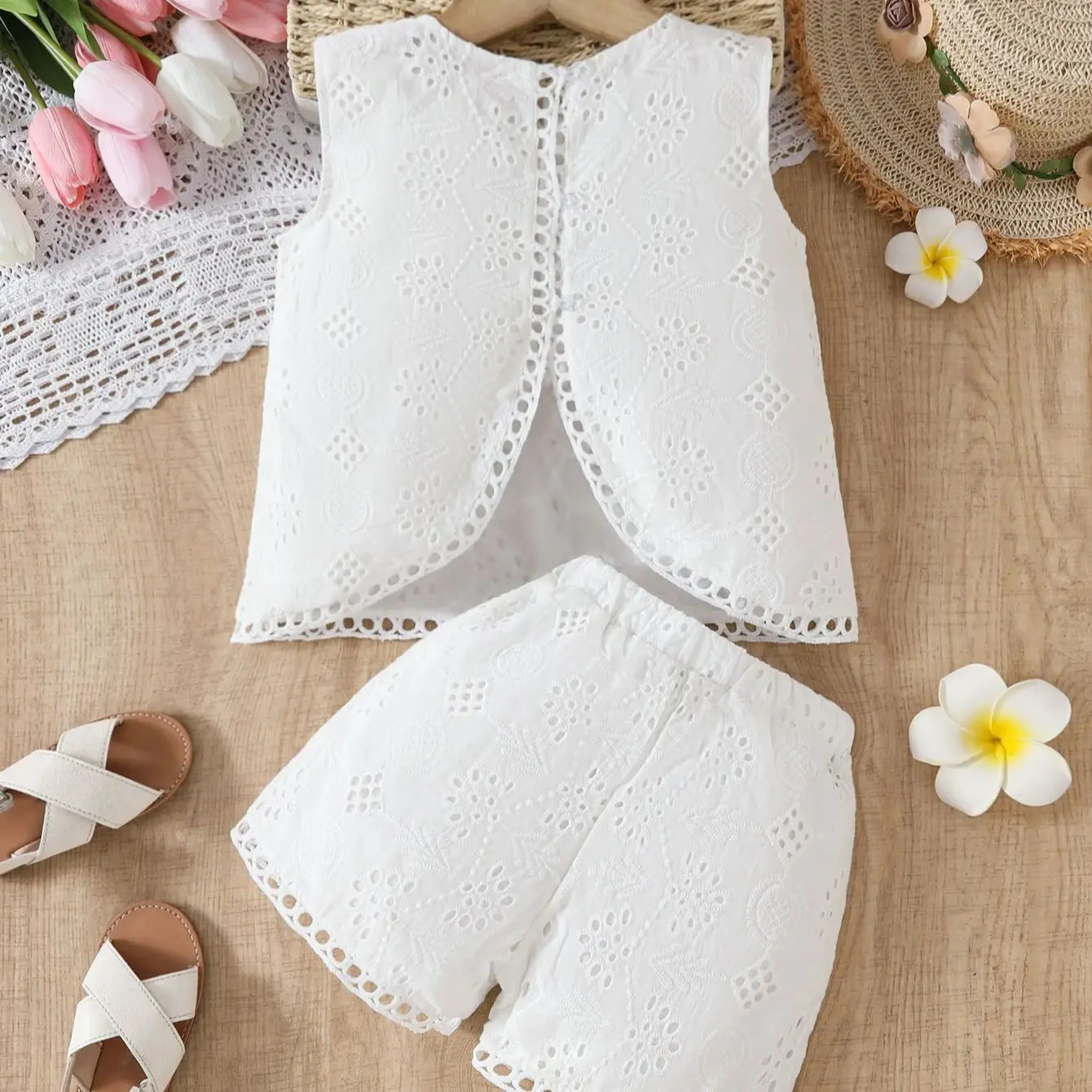 Новинка лета 2025 года, детский костюм, майка со скелетом, шорты, комплект из двух предметов
Новинка лета 2025 года, детский костюм, майка со скелетом, шорты, комплект из двух предметов