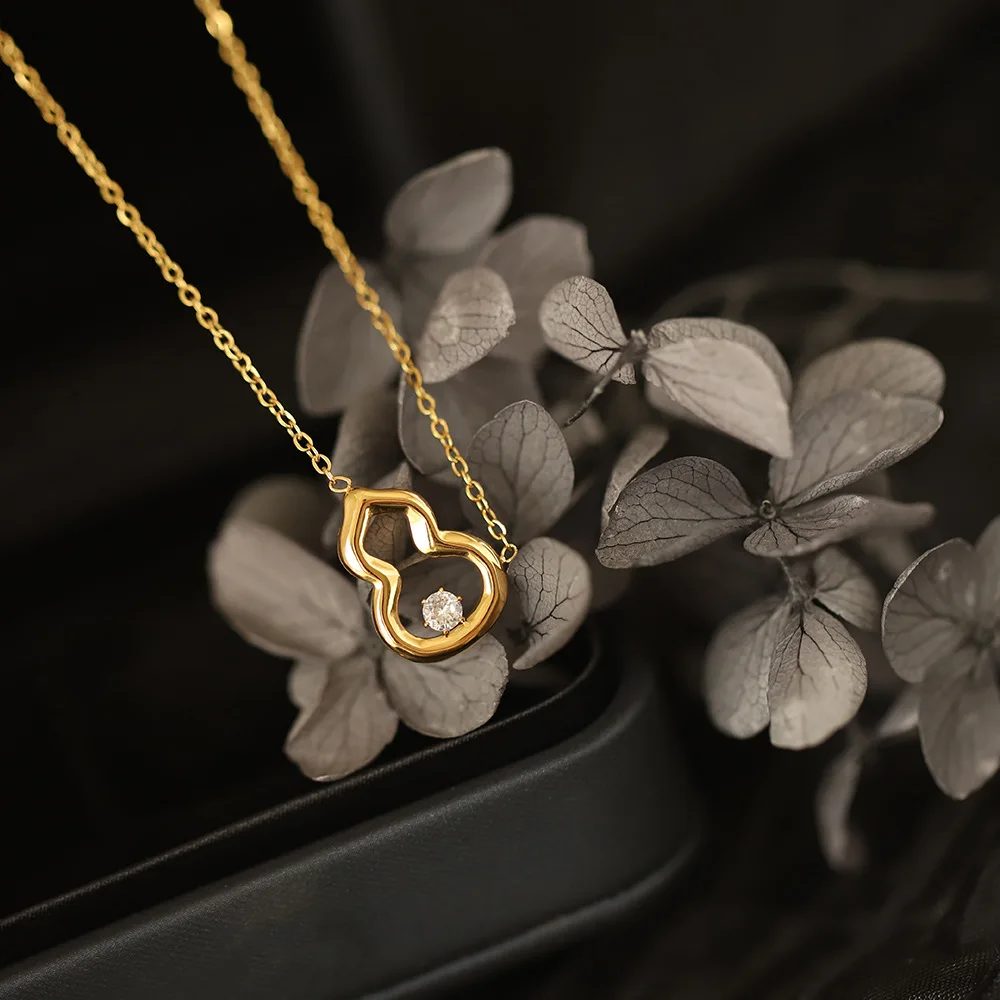 Stainless Steel Hulu Pendant Necklace Jewelry Stylish Metal Collar Anniversary Gift Waterproof
Stainless Steel Hulu Pendant Necklace Jewelry Stylish Metal Collar Anniversary Gift Waterproof