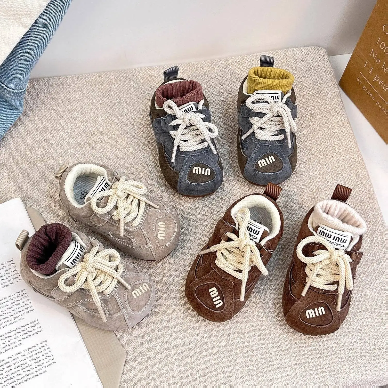 Hot Selling Baby Casual Sports Shoes Spring and Autumn Girls and Boys High Quality PVC Sole Anti Slip Prewalker Shoes FC-20
Hot Selling Baby Casual Sports Shoes Spring and Autumn Girls and Boys High Quality PVC Sole Anti Slip Prewalker Shoes FC-20
