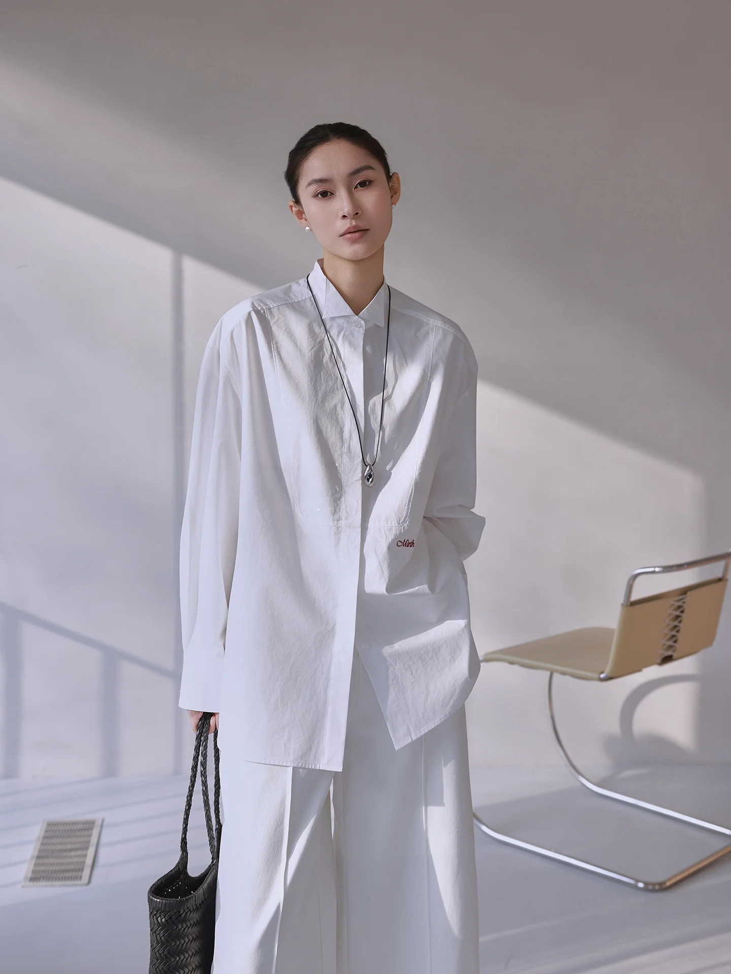 Jieji Zhang Spring New Design Sle White Pure Cotton Comfortable Simple Match All Weather irt Women's Casual Loose Fit Blouse
Jieji Zhang Spring New Design Sle White Pure Cotton Comfortable Simple Match All Weather irt Women's Casual Loose Fit Blouse