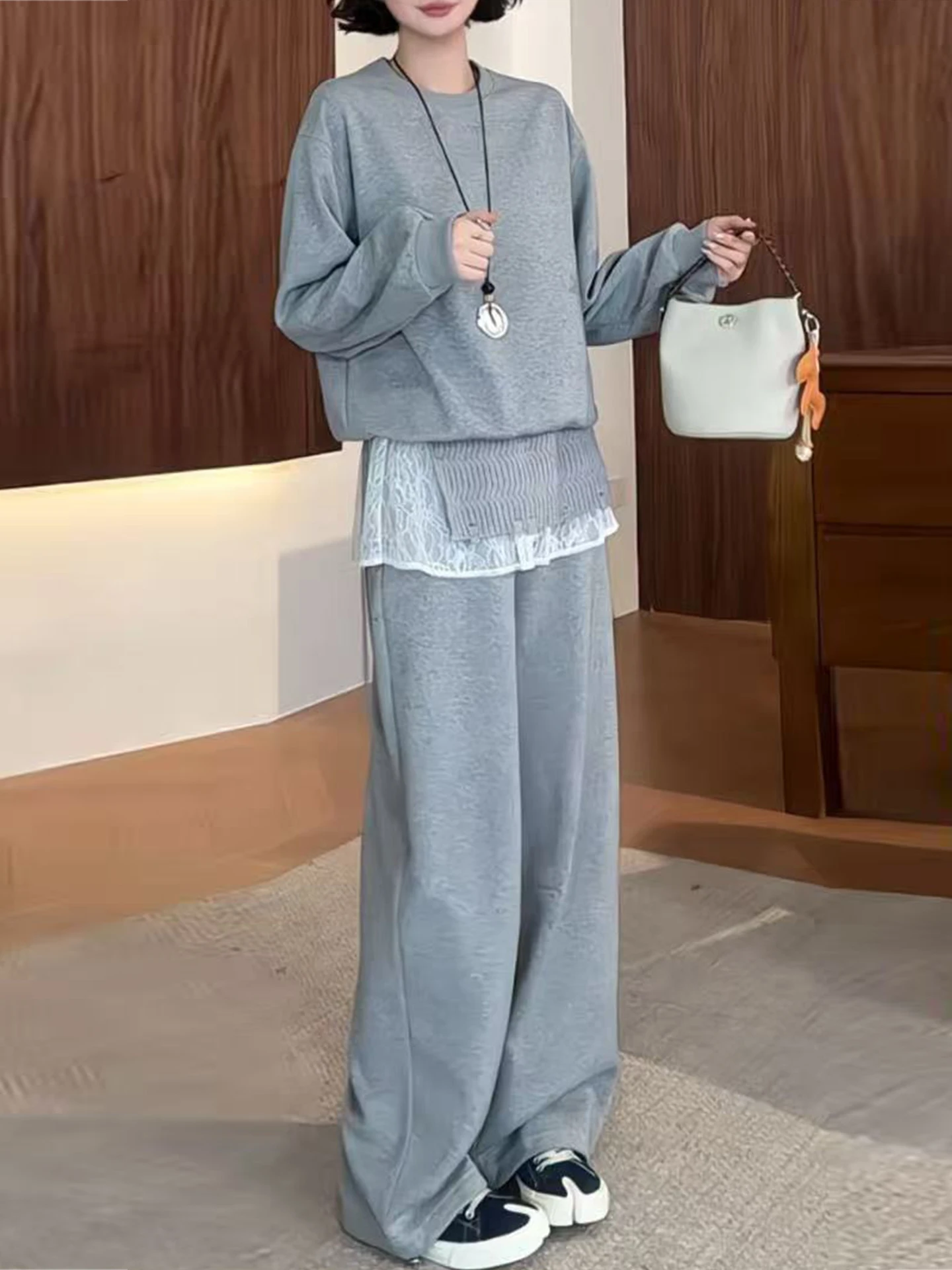 Grey Sweatshirt Set Women's Spring Autumn New Design Casual Loose Wide Leg Pants Two Piece Set Splice Pants High Waist
Grey Sweatshirt Set Women's Spring Autumn New Design Casual Loose Wide Leg Pants Two Piece Set Splice Pants High Waist
