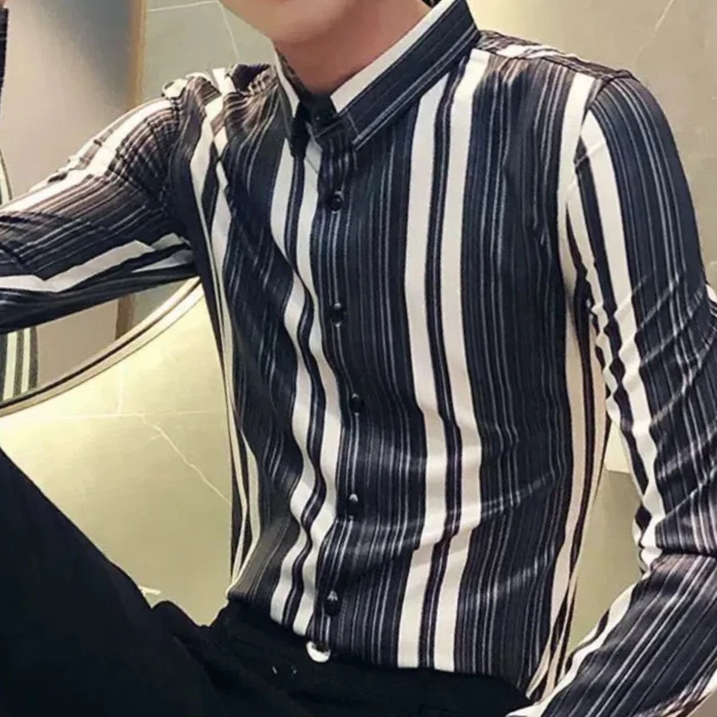 Spring Autumn New Fashion Turn-down Collar Long Sleeve Striped Blouse Men's Clothing Loose All-match Button Trend Korean Shirts
Spring Autumn New Fashion Turn-down Collar Long Sleeve Striped Blouse Men's Clothing Loose All-match Button Trend Korean Shirts