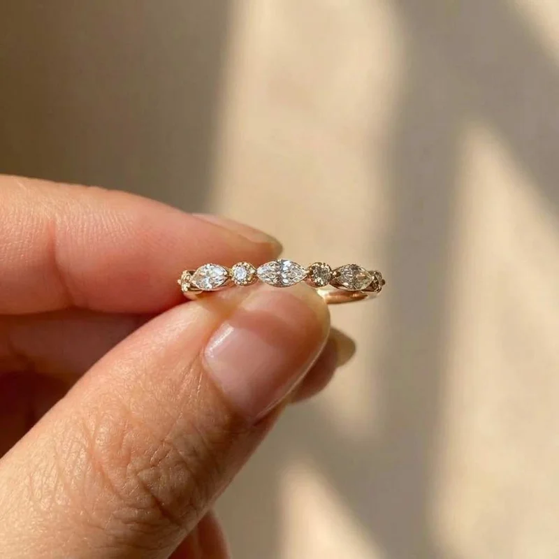 925 Sterling Silver Classic Zircon Marquise Stackable Ring for Women Engagement Wedding Luxury Fashion High Quality Fine Jewelry
925 Sterling Silver Classic Zircon Marquise Stackable Ring for Women Engagement Wedding Luxury Fashion High Quality Fine Jewelry