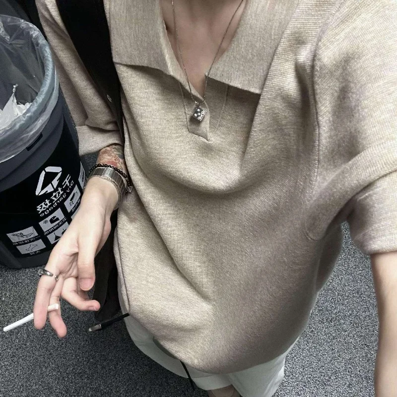 Men's shirt fashionable outdoor casual comfortable ice silk breathable t-shirt versatile fashion solid color top V-neck shirt
Men's shirt fashionable outdoor casual comfortable ice silk breathable t-shirt versatile fashion solid color top V-neck shirt
