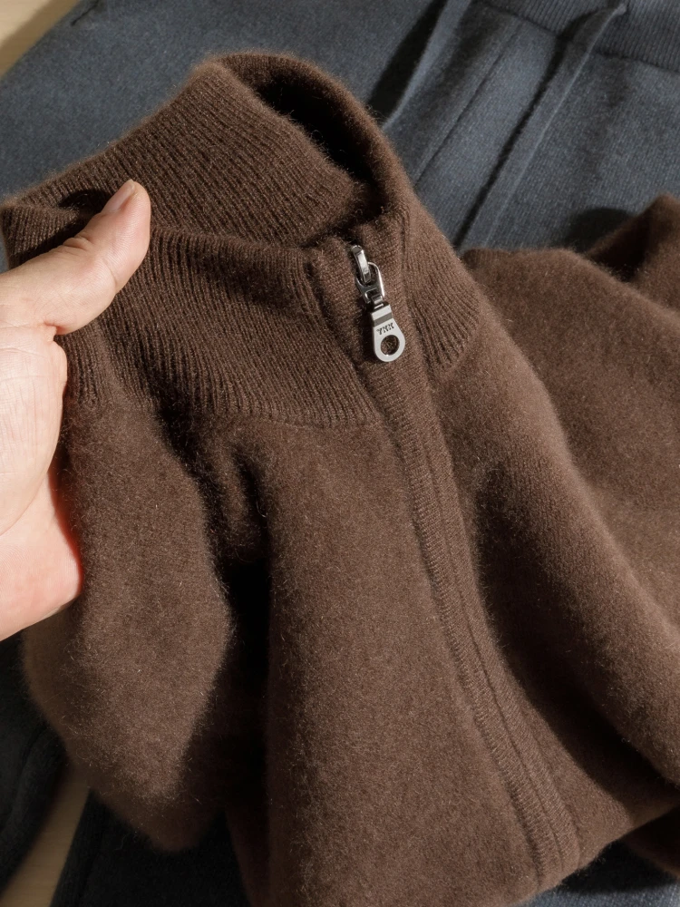 Свитер из 100% чистого кашемира для мужчин, полуводолазка, кардиган на молнии, однотонный толстый вязаный свитер, теплый
Свитер из 100% чистого кашемира для мужчин, полуводолазка, кардиган на молнии, однотонный толстый вязаный свитер, теплый