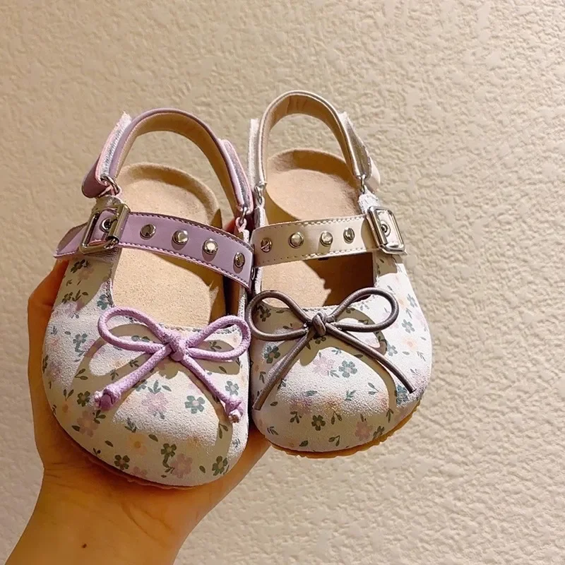 Summer Girl's Sandals Flower Leisure Rivets Purple Beige Kids Sliders Cover Toe Hook-loop Sweet Anti-slippery Children Slippers
Summer Girl's Sandals Flower Leisure Rivets Purple Beige Kids Sliders Cover Toe Hook-loop Sweet Anti-slippery Children Slippers