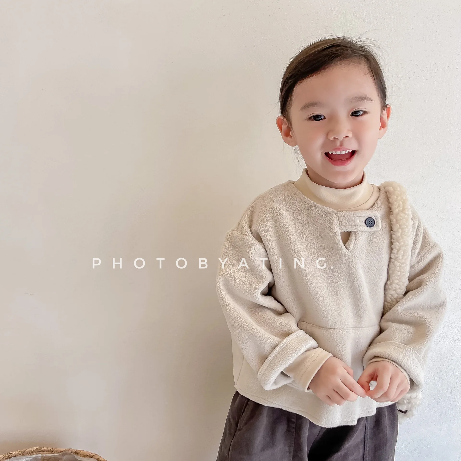 Children's Sweatshirts Baby Pullover Kids Winter Long Sleeve Tops Korean Autumn Girls Warm Clothing Boy Child Sweater Clothes
Children's Sweatshirts Baby Pullover Kids Winter Long Sleeve Tops Korean Autumn Girls Warm Clothing Boy Child Sweater Clothes
