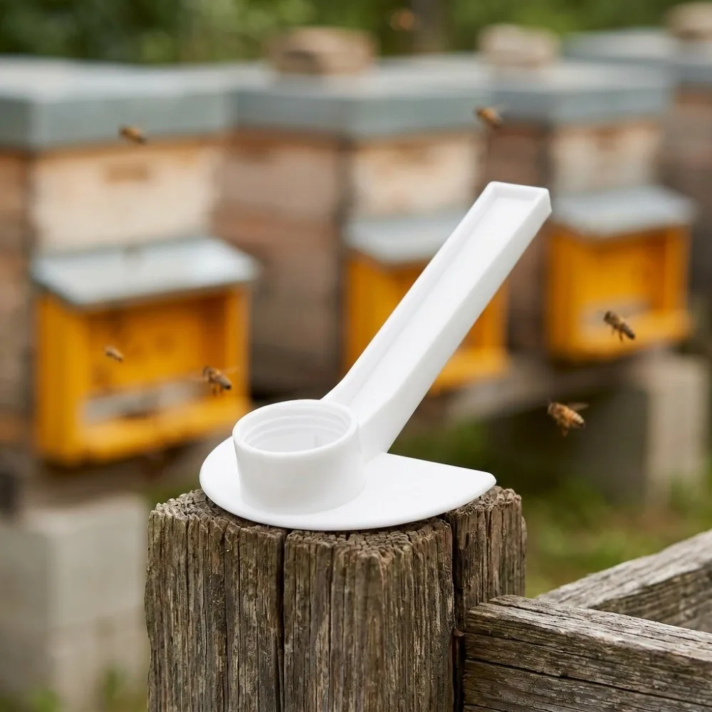 20Pcs Plastic Bee Water Feeder Durable Tasteless Plastic Bee Water Feeder Multifunction Bee Water Feeder Beehive Entrance
20Pcs Plastic Bee Water Feeder Durable Tasteless Plastic Bee Water Feeder Multifunction Bee Water Feeder Beehive Entrance
