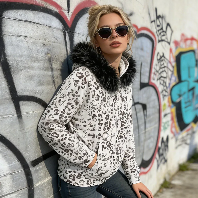 Casual Hip Hop Streetwear Creative Leopard Plush Stitching Hoodies European American Vintage Aesthetic Fashion Long Sleeve Coat
Casual Hip Hop Streetwear Creative Leopard Plush Stitching Hoodies European American Vintage Aesthetic Fashion Long Sleeve Coat