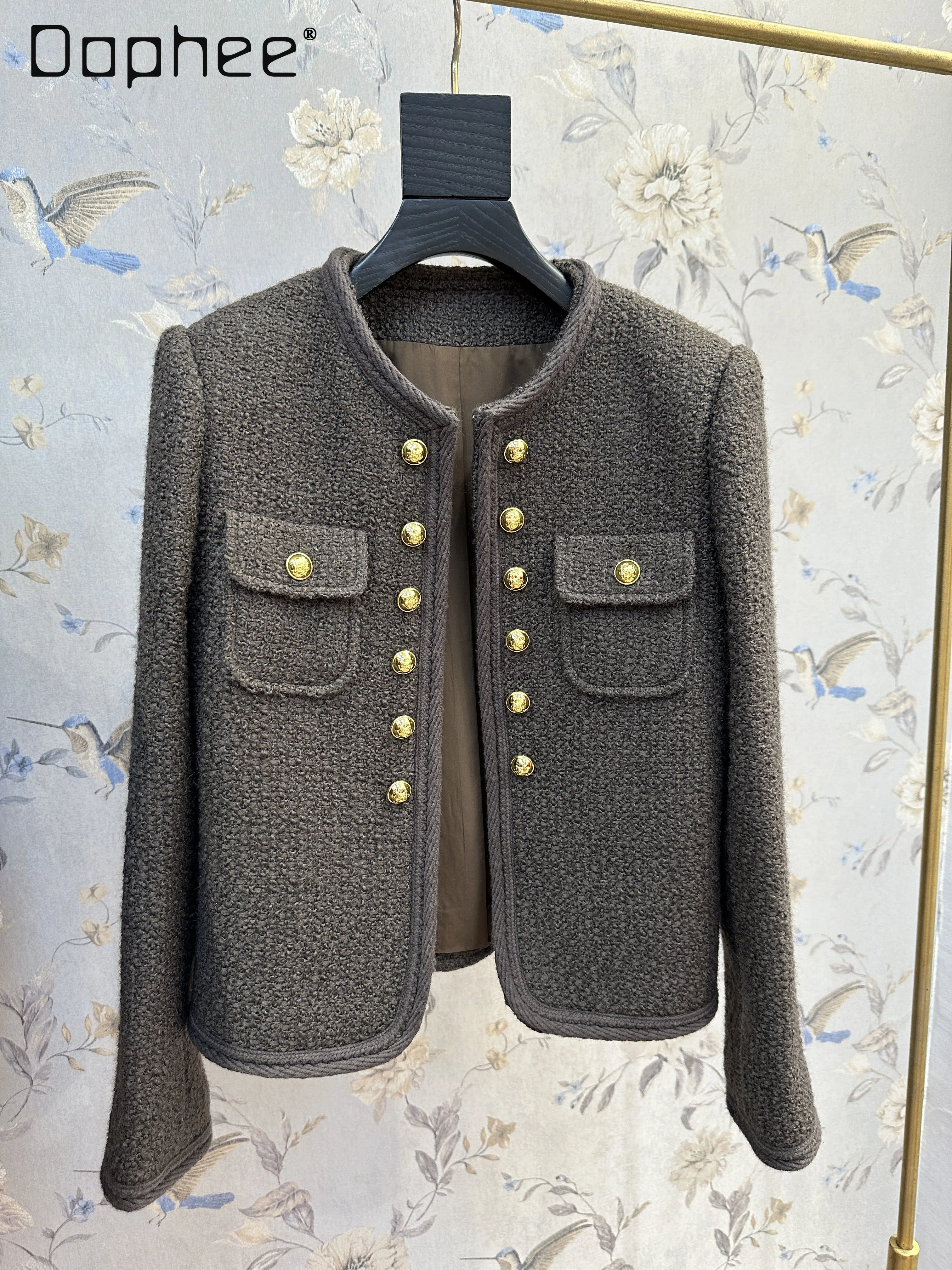 Light Luxury High-End Socialite Tweed Coat Women Fashion Heavy Craft Round Neck Gold Button Single-Breasted Long Sleeve Coats
Light Luxury High-End Socialite Tweed Coat Women Fashion Heavy Craft Round Neck Gold Button Single-Breasted Long Sleeve Coats