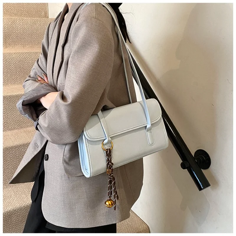 Women's Faux Leather Flap Shoulder Bag with Decorative Loops, for Daily Office, Streetwear, Weekend Travel, Shopping & Errands
Women's Faux Leather Flap Shoulder Bag with Decorative Loops, for Daily Office, Streetwear, Weekend Travel, Shopping & Errands