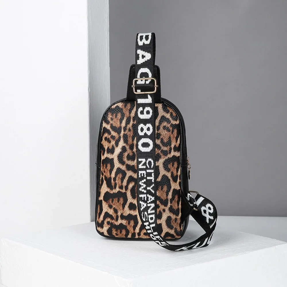 Fashion Leopard Print Women's Chest Bag Waterproof Large Capacity Waist Bags Multifunctional Casual Shoulder Bag Outdoor
Fashion Leopard Print Women's Chest Bag Waterproof Large Capacity Waist Bags Multifunctional Casual Shoulder Bag Outdoor